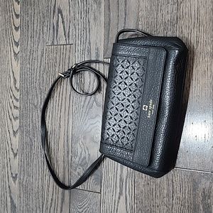 Kate Spade Laser Cut Black 2 Way Crossbody/Clutch